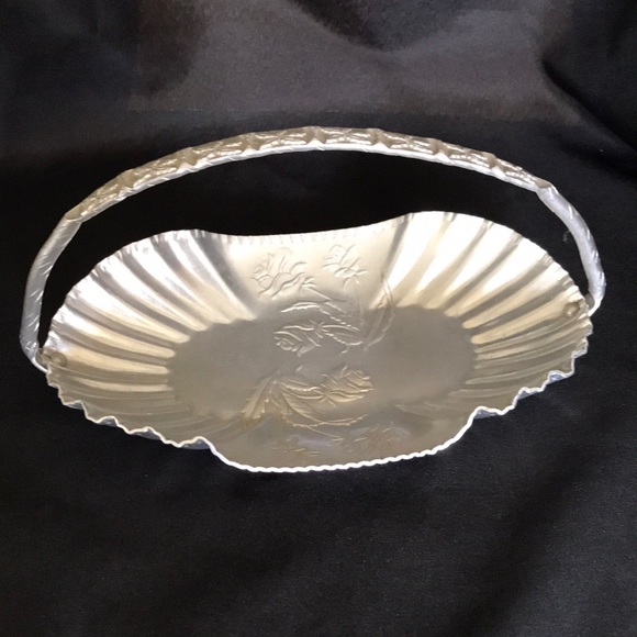 Vintage FARBER & SHLEVIN Aluminum Dish~ROSES - Picture 1 of 6